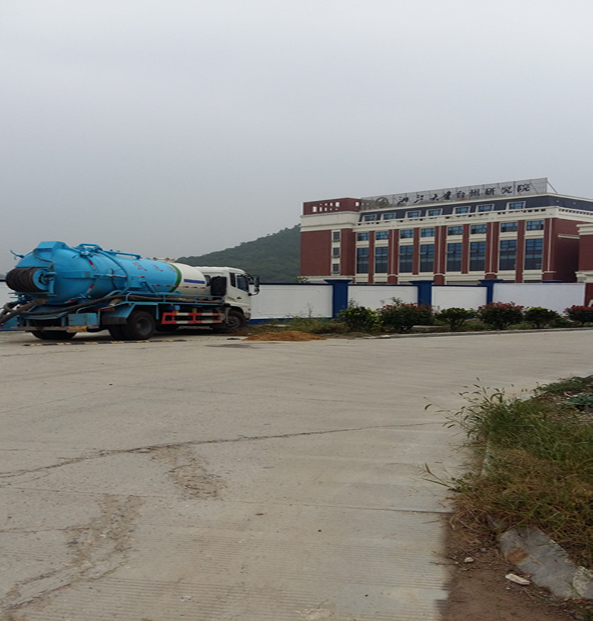 雨水管道及污水管道清理管道內淤泥的施工方法有哪些？